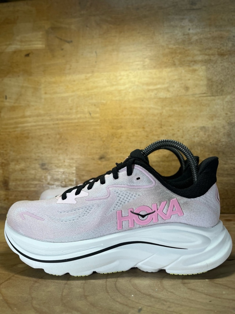 Hoka One One Clifton 10 REFLECTIVE Womens Size 7.5 Running Shoes Sneakers Pink - Picture 4 of 12